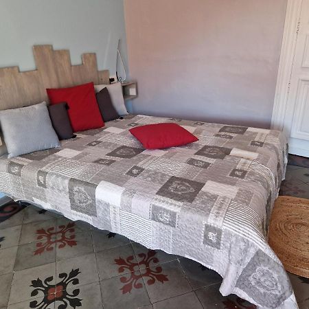 Bed and Breakfast Chez Dedou Et Madou Florensac Экстерьер фото