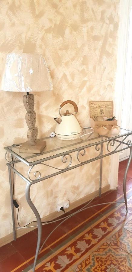 Bed and Breakfast Chez Dedou Et Madou Florensac Экстерьер фото