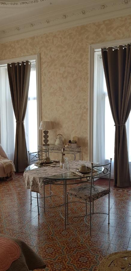 Bed and Breakfast Chez Dedou Et Madou Florensac Экстерьер фото