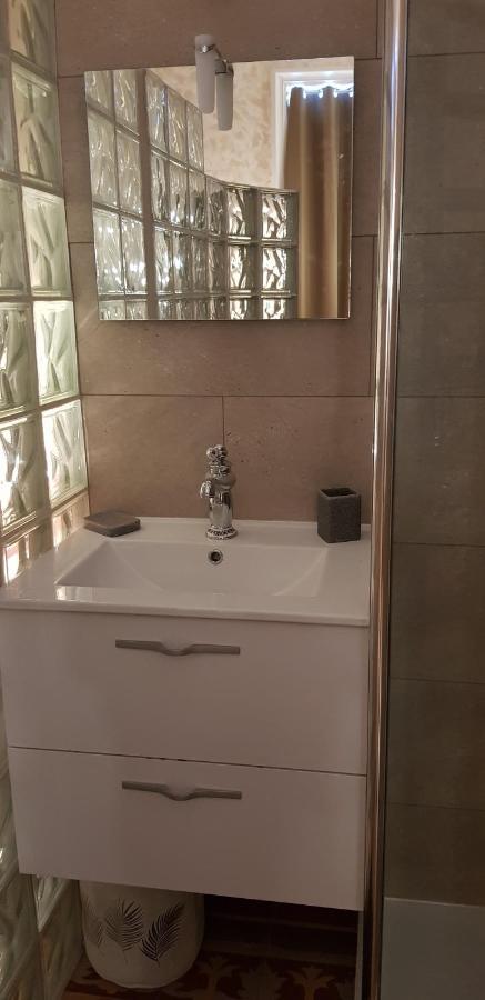 Bed and Breakfast Chez Dedou Et Madou Florensac Экстерьер фото