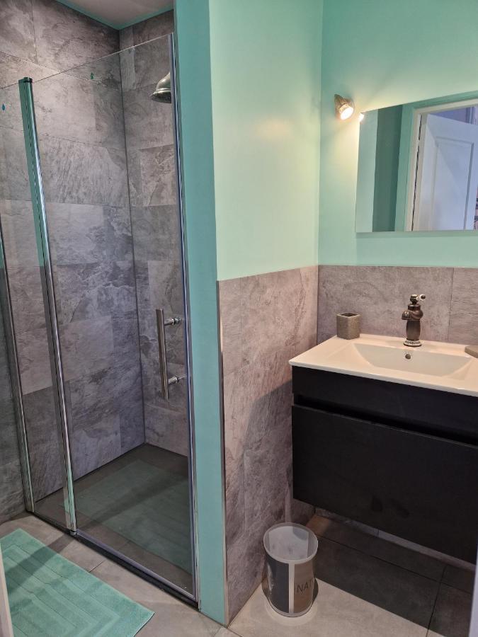 Bed and Breakfast Chez Dedou Et Madou Florensac Экстерьер фото