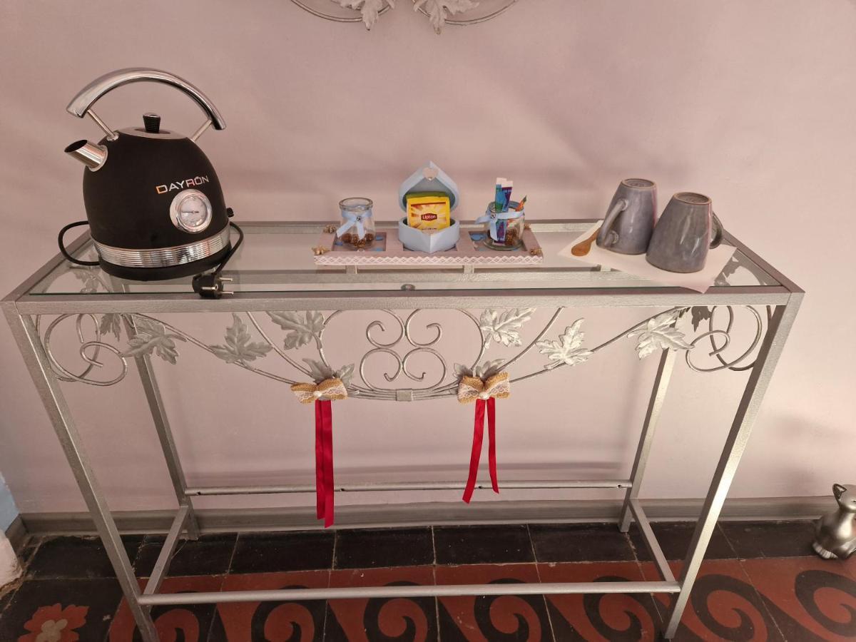 Bed and Breakfast Chez Dedou Et Madou Florensac Экстерьер фото